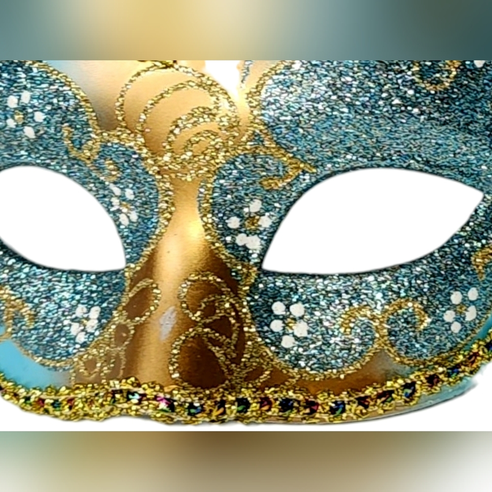 SKY BLUE AND GOLD MASQUERADE MASK W/BLUE AND BLACK FEATHERS